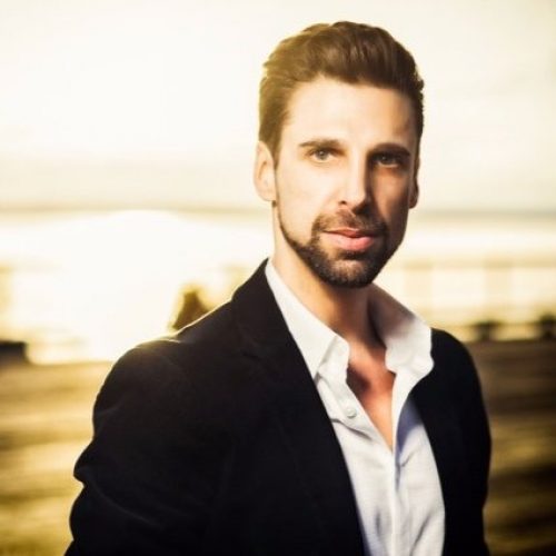 JoshPrinceHeadshot_1x1